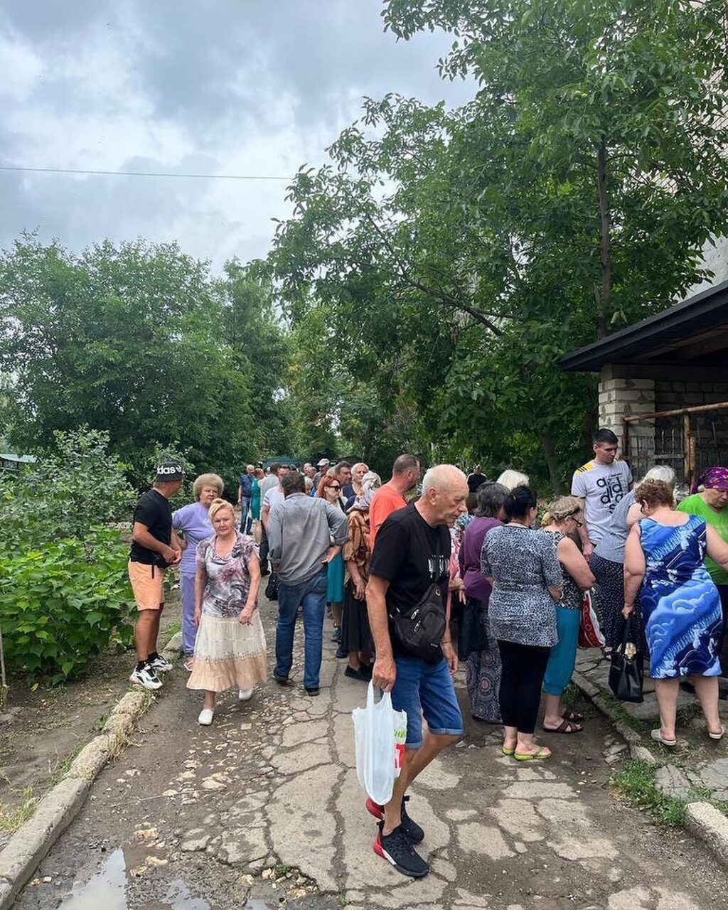 Extending a Helping Hand to the Victims of the Kherson Dam Collapse